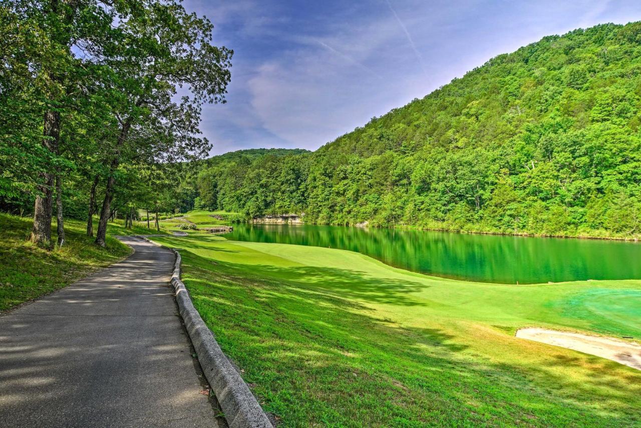 Branson West Cabin With Pool Access And Golfing Kültér fotó