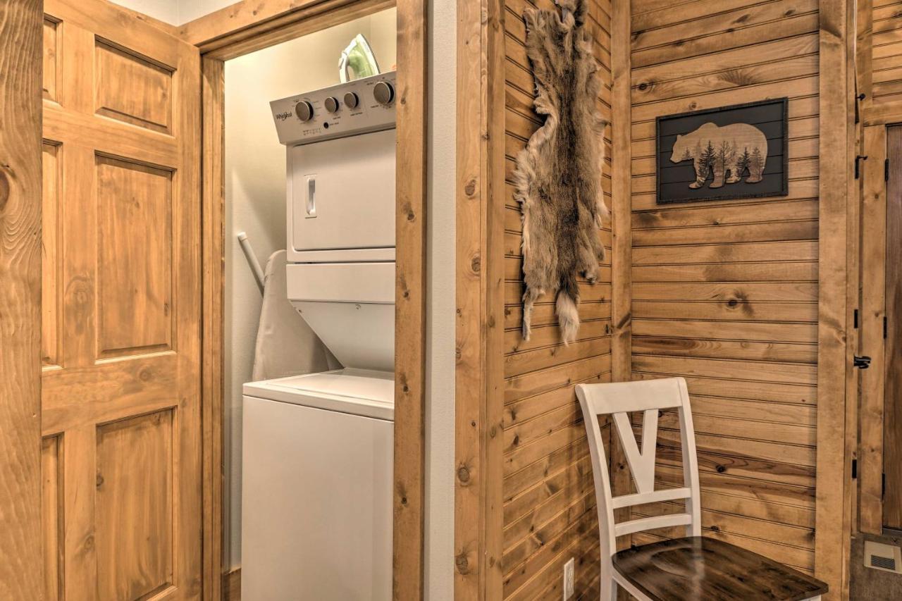 Branson West Cabin With Pool Access And Golfing Kültér fotó
