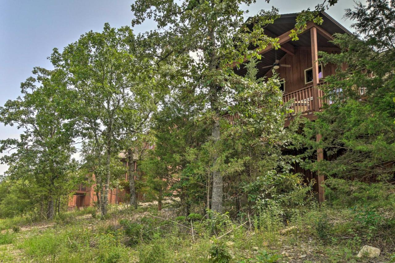 Branson West Cabin With Pool Access And Golfing Kültér fotó